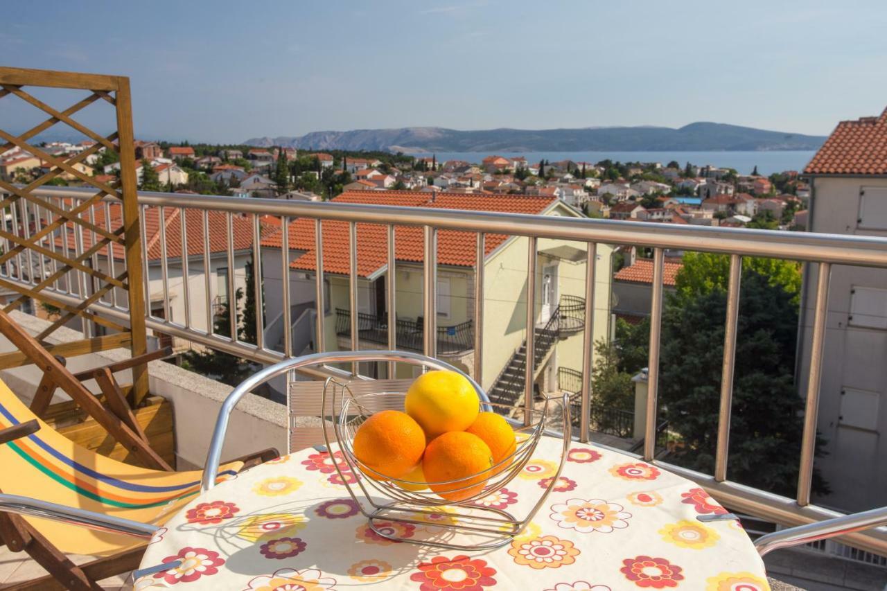 Apartments Adriatic Selce Rum bild